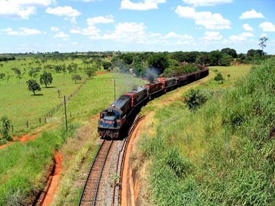 Brasil investe só 0,08% do PIB em ferrovias. Audiência debate prorrogação de concessões
