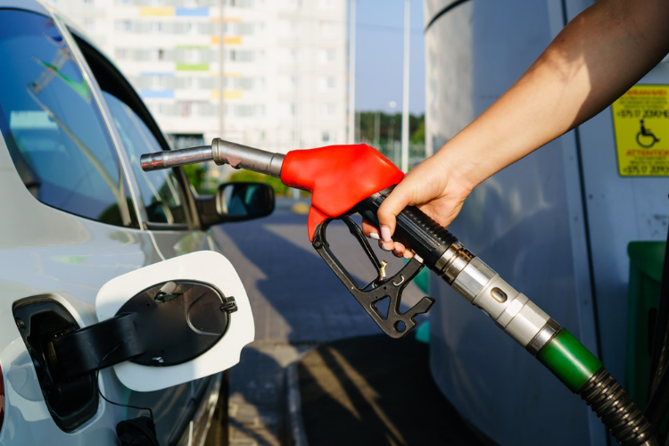 Novas especificações da gasolina entram em vigor.
