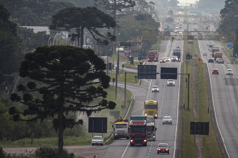 Projeto que garante R$ 44 bilhões nas rodovias no Paraná segue para o Tribunal de Contas da União