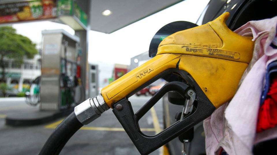 Gasolina é vendida no Paraná a R$ 7,50 o litro, aponta pesquisa semanal da ANP