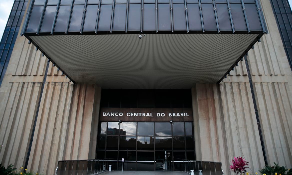 Previsão do mercado financeiro para inflação cai para 5,93%