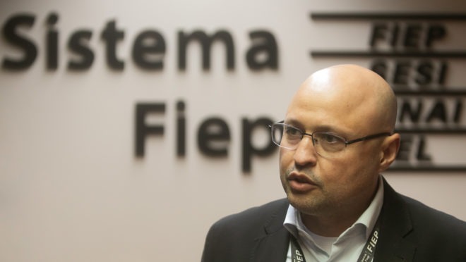 Indústria avalia impactos da reforma tributária ao Paraná